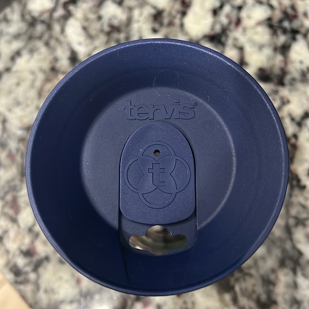 New Tervis NY Yankees Mickey Mouse & friend’s 16oz cup with lid. - Picture 5 of 5